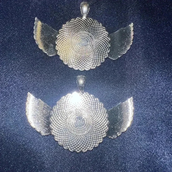 Photo Pendant - Picture 3 of 3